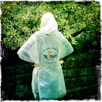 Rainponcho_Back.jpg Rainponcho_Back.jpg